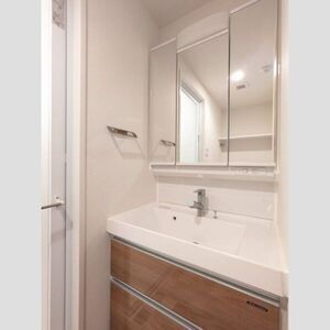 洗面設備　※別部屋写真参照