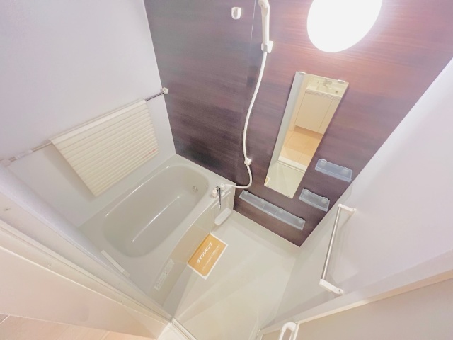 バス・シャワールーム　同一建物内１０３号室内装写真転載