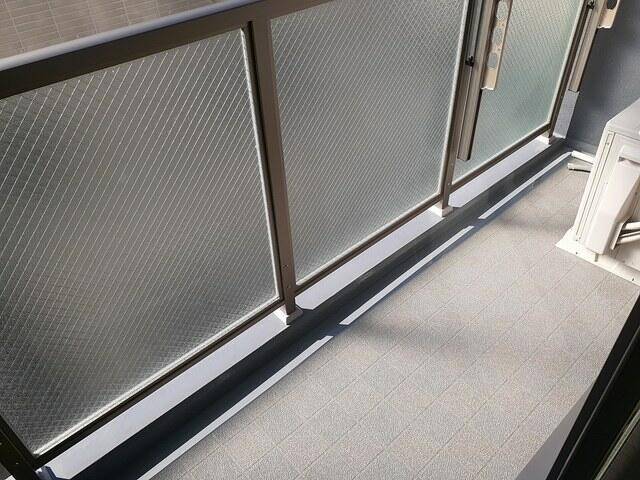 バルコニー　浴室乾燥機完備