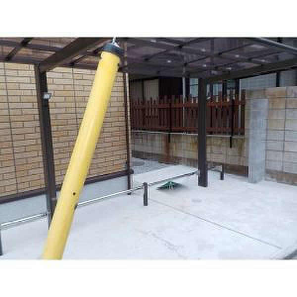 その他共有部分　屋根付き駐輪場