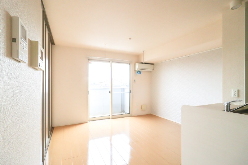 居室・リビング　図面と現状に相違がある場合には現状を優先