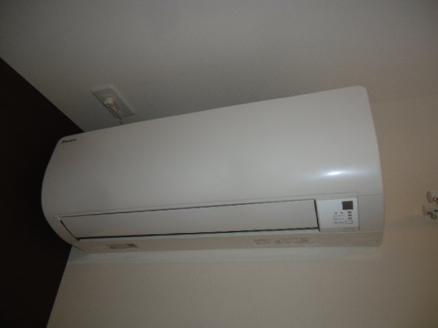 その他設備　エアコン（２台付き）