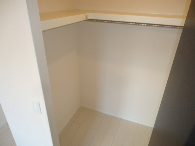 収納　ウォークインクローゼット