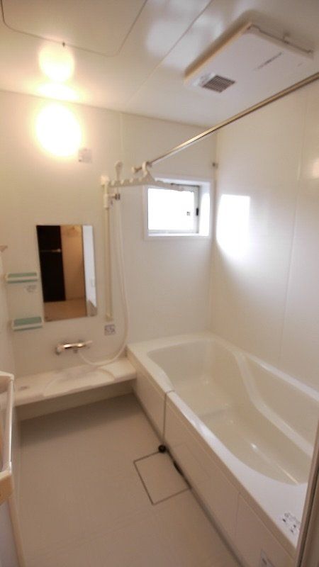 バス・シャワールーム　バス