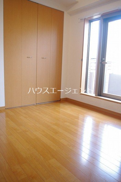 その他部屋・スペース　明るい洋室です。※参考画像