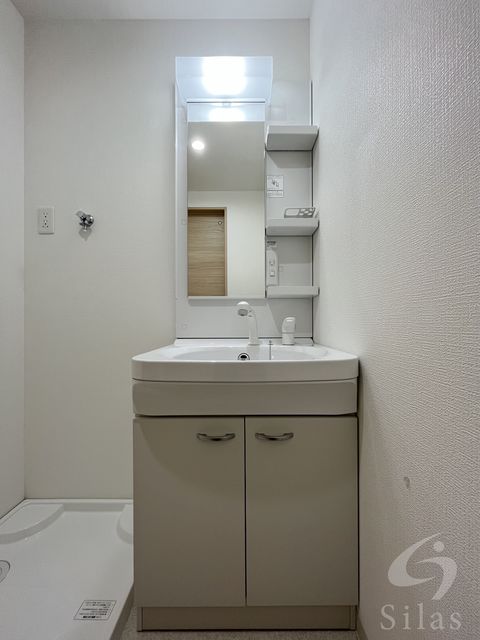 洗面設備　同仕様