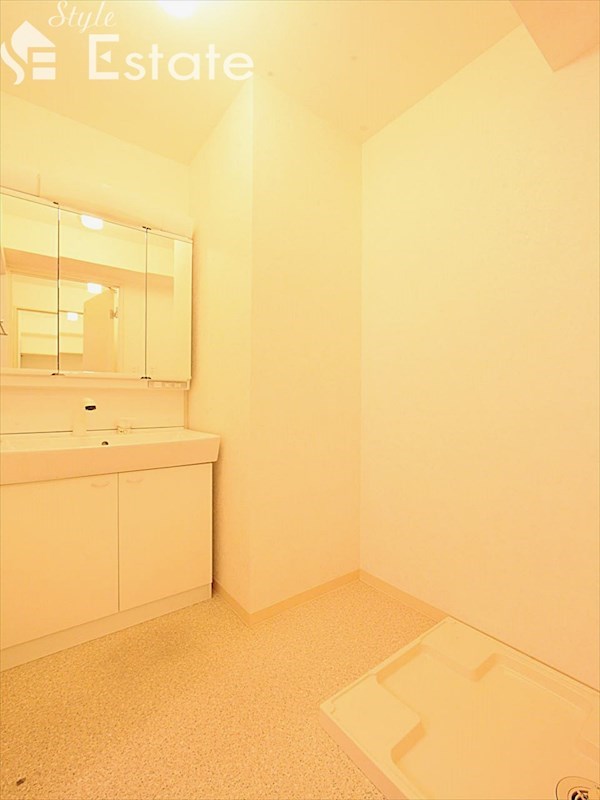 洗面設備　脱衣場　独立洗面台