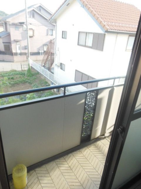 バルコニー　洗濯物もお布団も干せまする