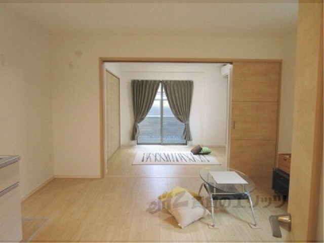 居室・リビング　リビング