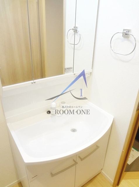 洗面設備　独立洗面台です。