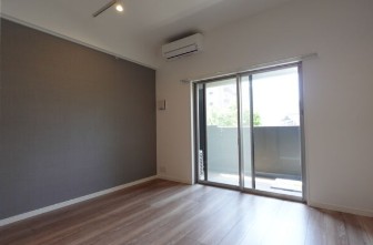 居室・リビング　写真は別号室です。現況優先になります。