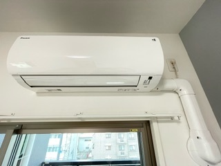 その他設備　エアコンついています