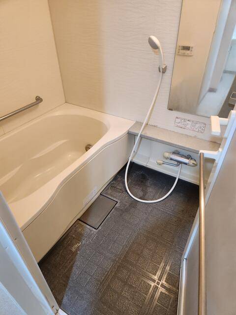 洗面設備　追焚機能付きです