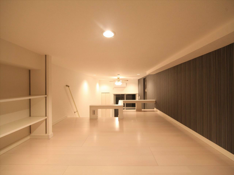 その他部屋・スペース　上階ロフト6帖（収納としてもお部屋としても使えます）