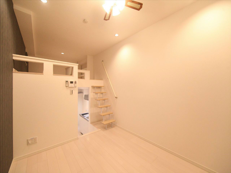 その他　洋室6.3帖　上階ロフト6帖（収納でも部屋でも使えます）