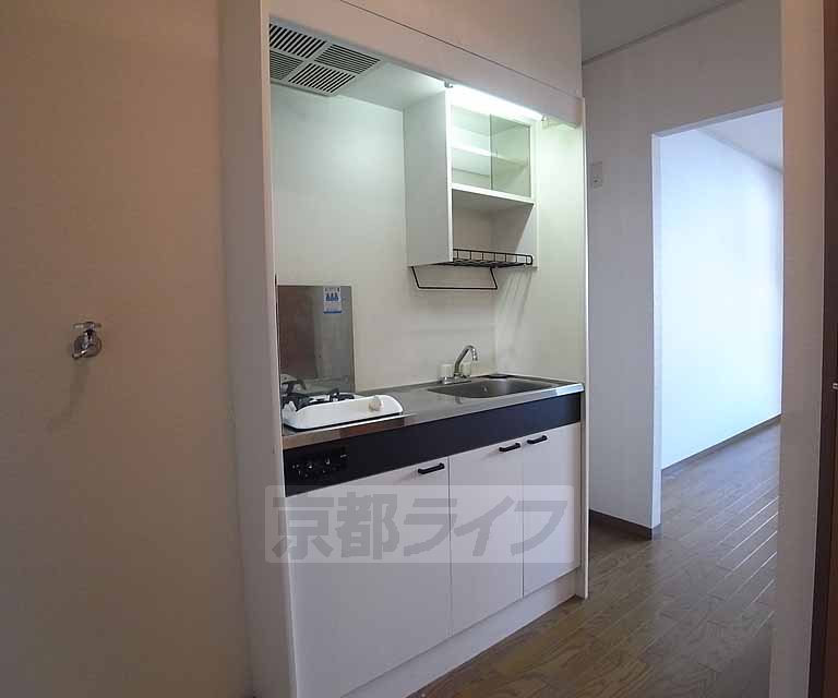 キッチン　一人暮らしにピッタリのキッチン。