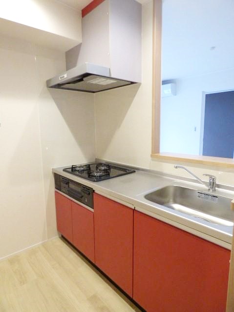 キッチン　周りを見渡しながら調理のできるカウンターキッチンです♪