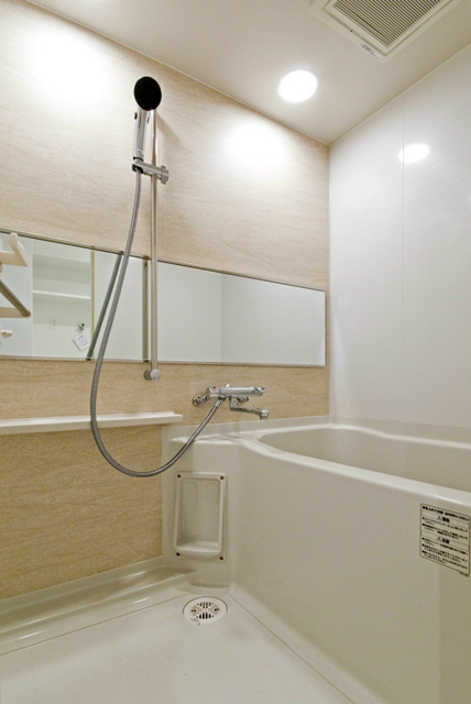 バス・シャワールーム　※写真と異なる場合は現状優先。