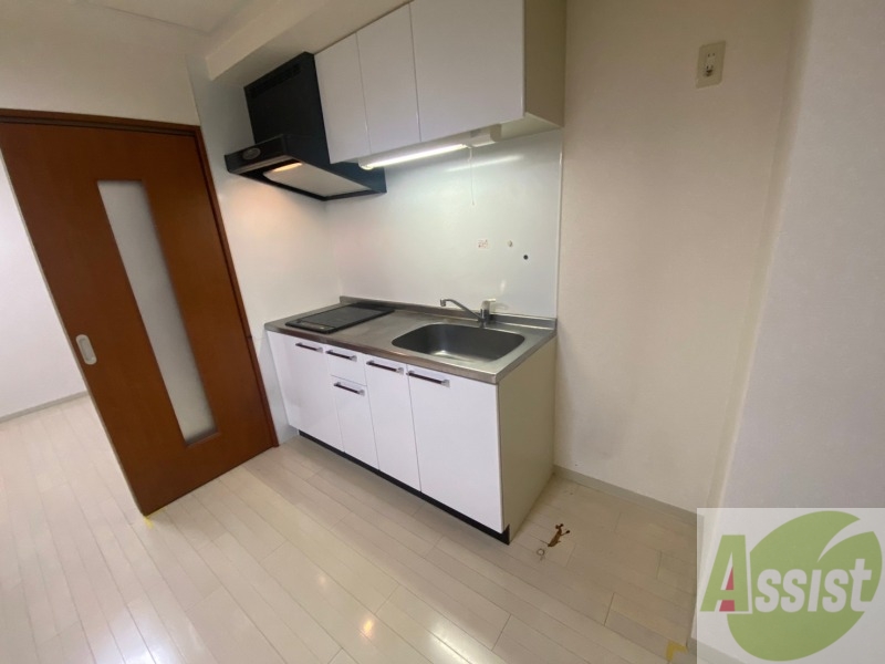 キッチン　キッチンにはＩＨクッキングヒーターも完備です！