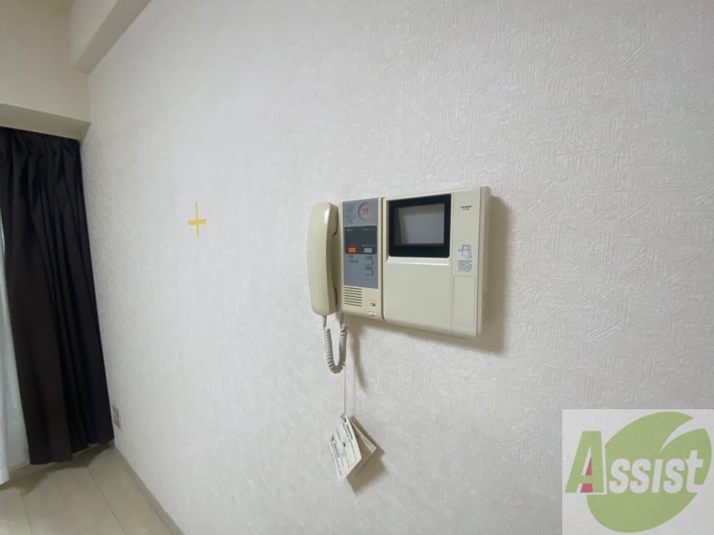 セキュリティ　ＴＶモニター付インターホンです。来客者の顔が見えるので安心！