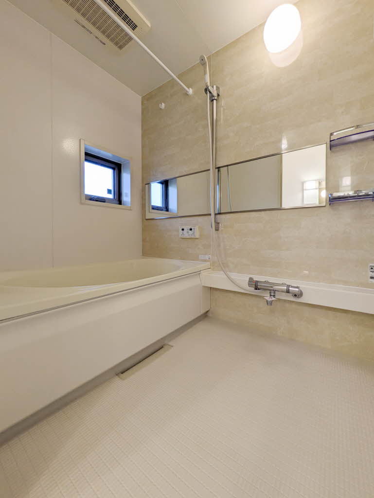 バス・シャワールーム　お風呂で日々の疲れを落としましょう