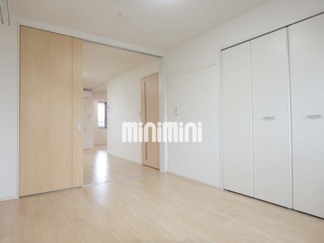 その他　６帖の洋室にもエアコン付き。（参考写真）