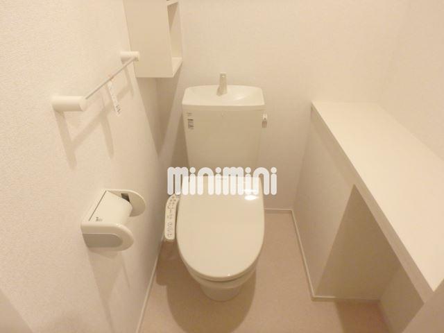 トイレ　温水洗浄便座付きのトイレです。（参考写真）