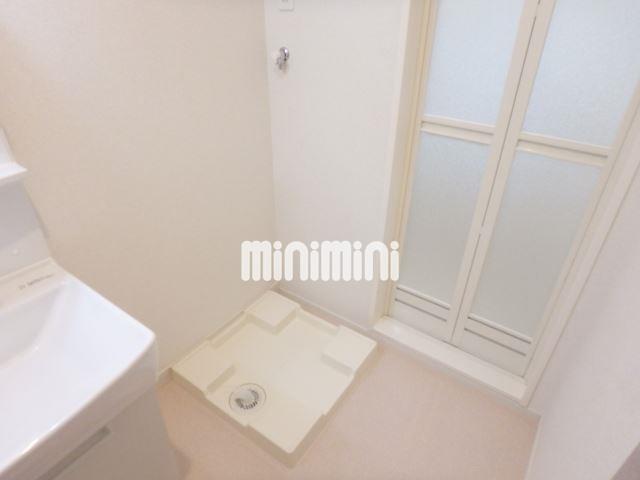 その他設備　室内洗濯機置場には排水パン付き。（参考写真）