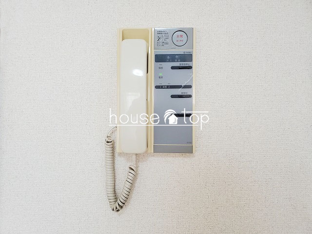 セキュリティ　インタホンでオートロックの解除も可能