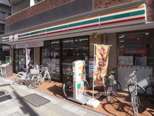 コンビニ　セブンイレブン 東尾久店（コンビニ）まで25m