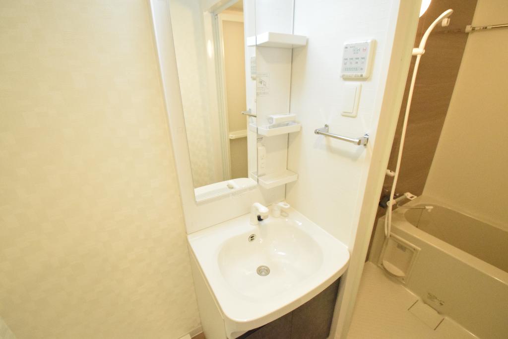 洗面設備　洗髪洗面化粧台