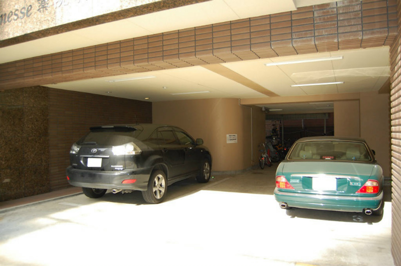 駐車場　敷地内駐車場