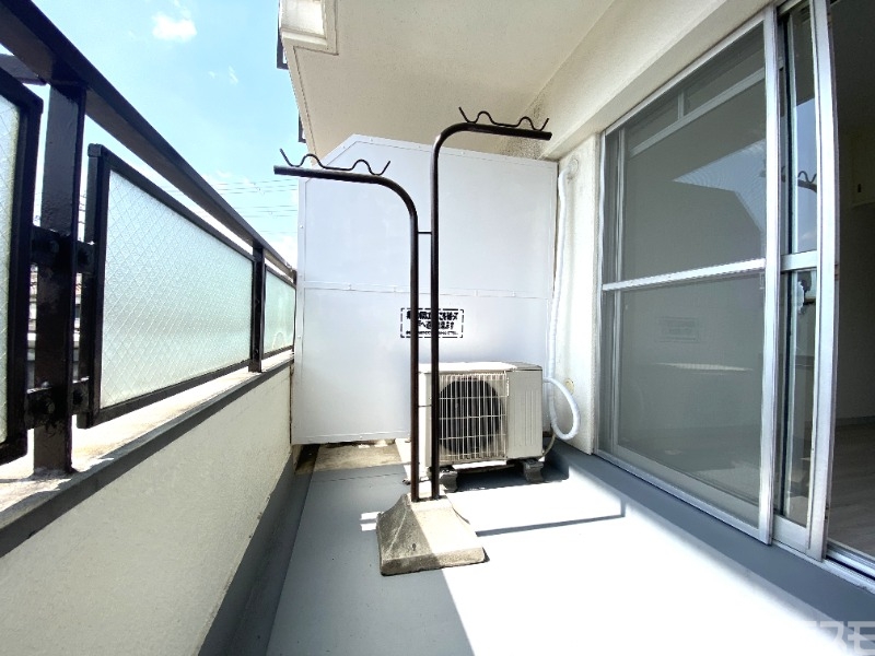 バルコニー　日当たり良さげです！