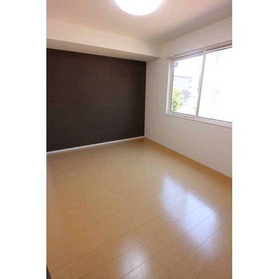 その他部屋・スペース　洋室６帖