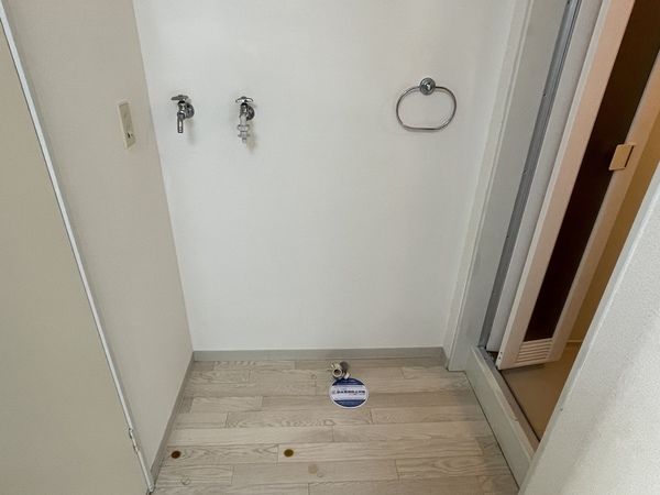 洗面設備　洗濯機置場