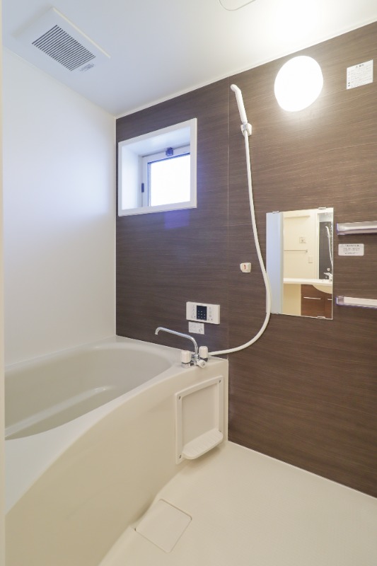 バス・シャワールーム　図面と現状に相違がある場合には現状を優先