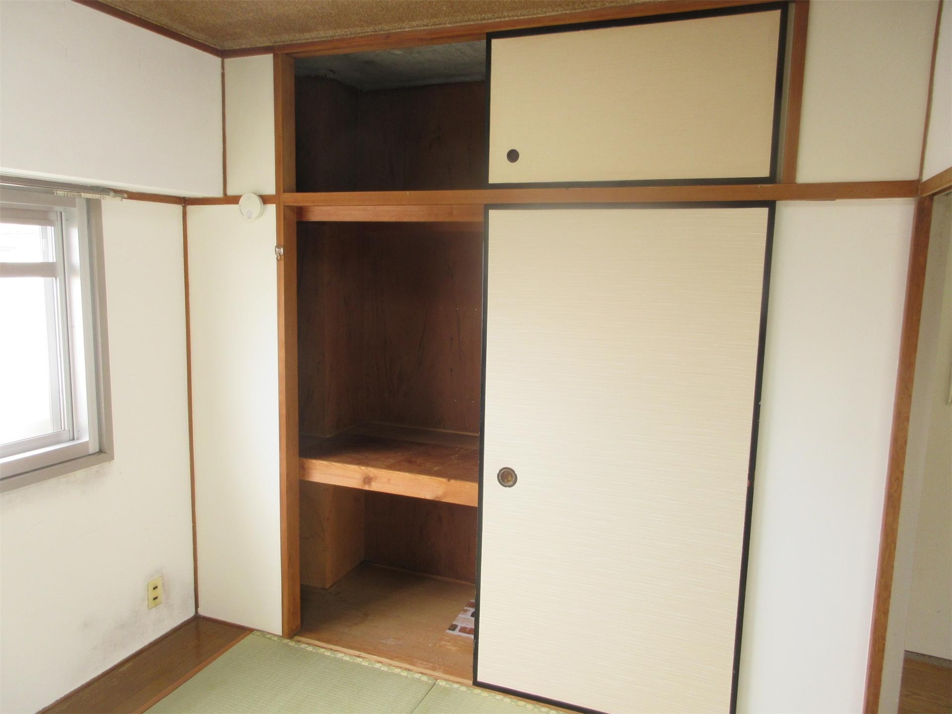 収納　たっぷり入る押入です♪