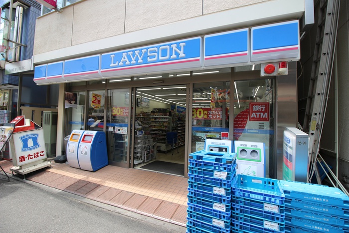 コンビニ　ローソン荏原中延駅前店（コンビニ）まで121m