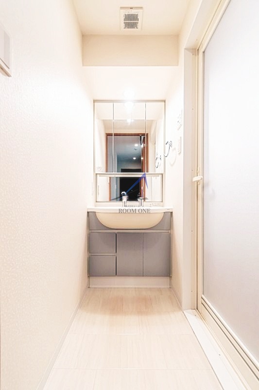 洗面設備　洗面台です。