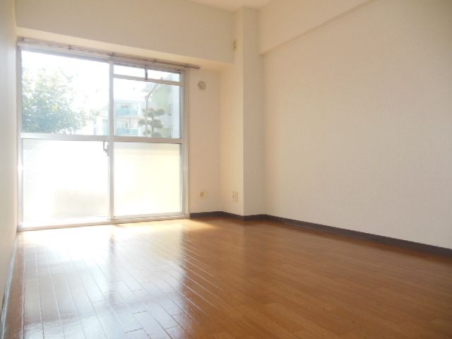 居室・リビング　※別号室参考写真※