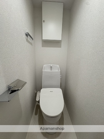 京急本線 梅屋敷駅 徒歩12分 5階建 築1年のトイレ写真