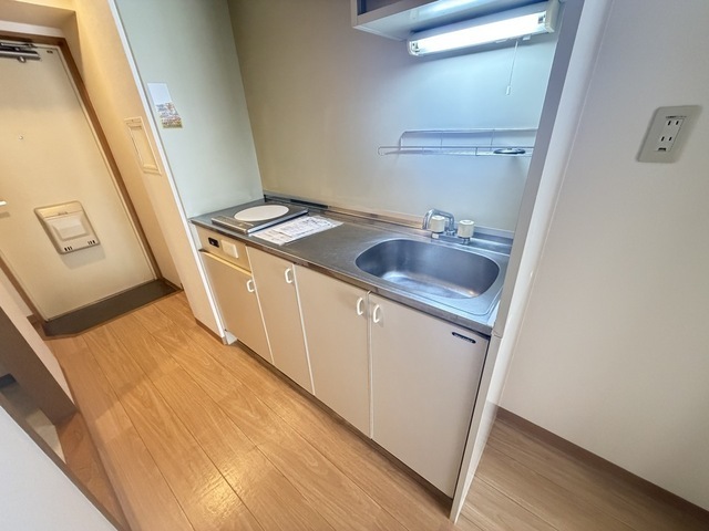 キッチン　※別号室の写真です