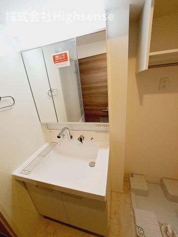 洗面設備　使いやすい洗面所です