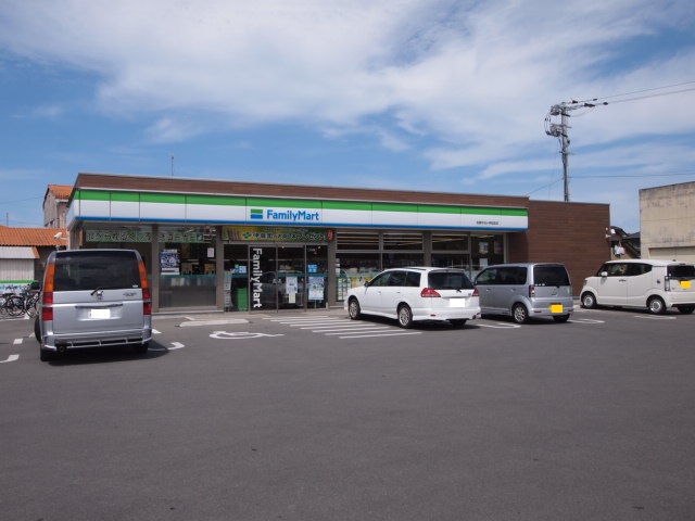 コンビニ　ファミリーマート志摩可也小学校前店（コンビニ）まで1074m
