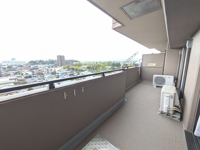 バルコニー　南東向きで日当たり良好☆