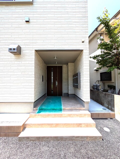 エントランス　エントランス