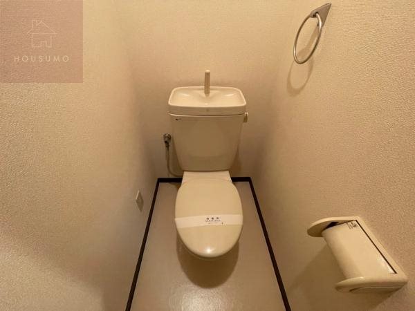 トイレ　清潔感のあるトイレです