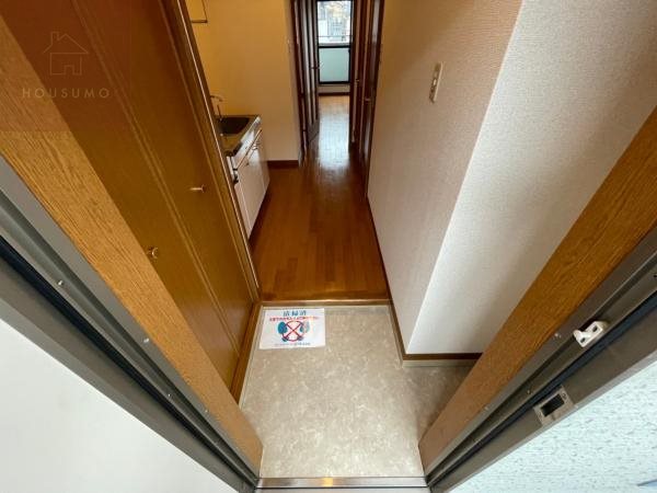 玄関　収納もある玄関です