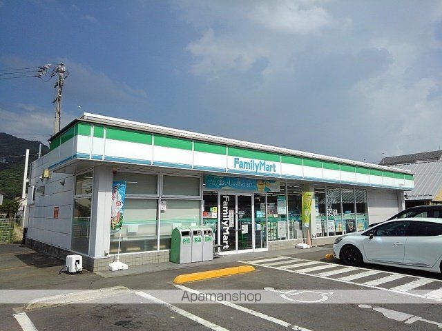 コンビニ　ファミリーマート坂出加茂町店（コンビニ）まで500m