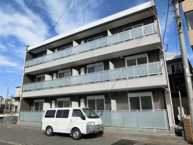 建物外観　２０１５年２月築のＳＥＣＯＭ対応。